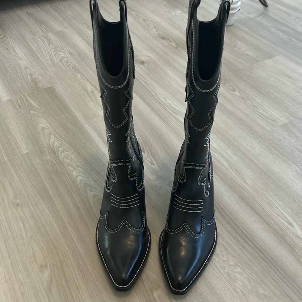 Black Cowboy Boots